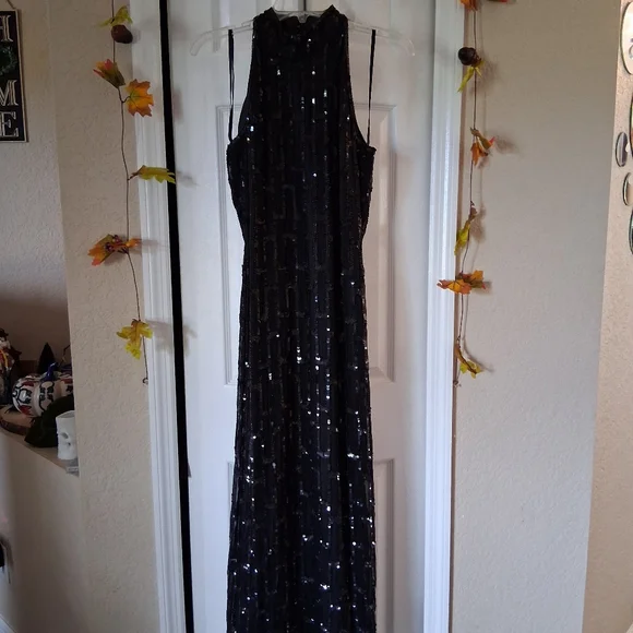 Vintage Sequined Gown - Picture 11 of 12